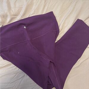 lululemon athletica Women's Purple Capris size 10 23”